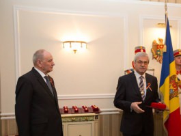 Moldovan president hands distinctions to group of citizens