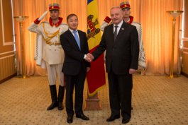 Moldovan president accepts credentials of three ambassadors