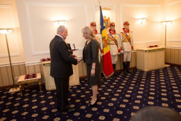 Președintele Timofti a înmânat distincții de stat, în cadrul unei ceremonii oficiale