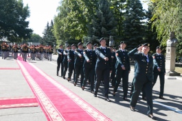 Moldovan president assists at 25th anniversary of National Army