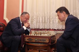 Președintele Republicii Moldova, Igor Dodon, a avut o întrevedere cu Președintele FIDE, Kirsan Iliumjinov