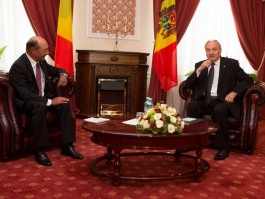 Președintele Nicolae Timofti a avut o întrevedere cu președintele României, Traian Băsescu