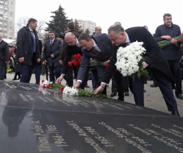 Președintele Igor Dodon a participat la ceremonia dedicată aniversării a 28-a de la retragerea trupelor sovietice din Afganistan