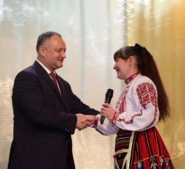 Președintele Republicii Moldova, Igor Dodon, a efectuat o vizită de lucru în raioanele Taraclia și Basarabeasca