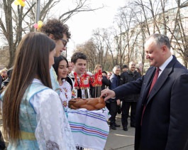 Președintele Republicii Moldova a vizitat expoziția organizată cu prilejul sărbătorii "Masleniţa"  