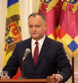 Moldovan president presents draft law on Constitution's amendment