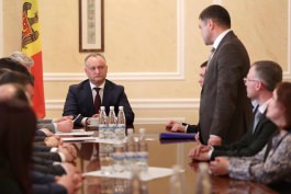 Igor Dodon a numit în funcție 10 judecători din 15 propuși