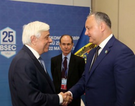 Игорь Додон провел встречу с президентом Греческой Республики Прокописом Павлопулосом