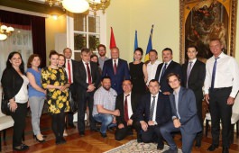 Igor Dodon a avut o întîlnire cu reprezentanții diasporei moldovenești din Budapesta   