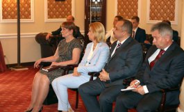 Президент Молдовы Игорь Додон провел встречу с губернатором Санкт-Петербурга Георгием Полтавченко, находящимся в Молдове с рабочим визитом