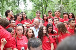 В открытие ежегодного летнего форума «Территория Молодежи» принял участие Игорь Додон.  