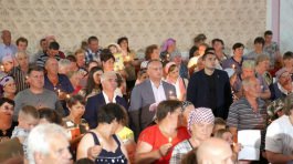 Президент Игорь Додон принял участие в православном фестивале "Роза и свеча в память о Штефане Великом", состоявшемся в селе Оксентя