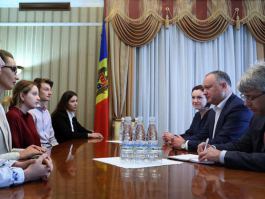 Студенты-аспиранты из Франции, Португалии, Голландии, Италии и Греции проходят стажировку в Президентуре Республики Молдова