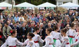 Президент страны принял участие в празднике ”Toamna de Aur - la Nistru, la mărgioară” в селе Кошница Дубоссарского района