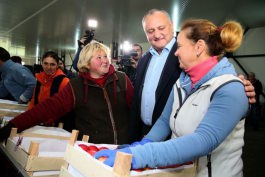 Președintele Igor Dodon a vizitat Compania „Bucuria Saturn” din satul Rudi, raionul Soroca