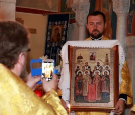 Igor Dodon a asistat la Sfînta Liturghie oficiată la Biserica ortoxă "Sfînta Marea Muceniţă Ecaterina" de la Roma  