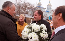 Президент страны принял участие в литургии в церкви Успения Пресвятой Богородицы в селе Гайдар