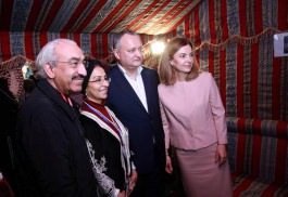 Igor și Galina Dodon au participat la Tîrgul Caritabil de Iarnă