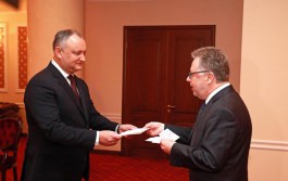 Președintele Igor Dodon a primit scrisorile de acreditare a Ambasadorului agreat al Republicii Franceze în Republica Moldova