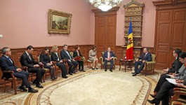 Igor Dodon signed decree on awarding former Turkish ambassador to Moldova