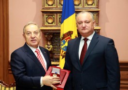 Igor Dodon signed decree on awarding former Turkish ambassador to Moldova