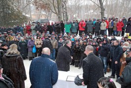 Глава государства принял участие в церемонии открытия восстановленной больницы в селе Каларашовка