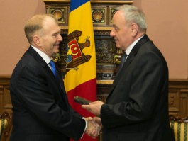 Nicolae Timofti a avut o întrevedere cu ambasadorul SUA, William H. Moser, căruia i-a transmis, pentru Muzeul Memorial al Holocaustului, extrase din 17 dosare judiciare din arhiva SIS