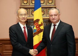 Head of State held a meeting with Chinese Ambassador to Moldova Zhang Inhun