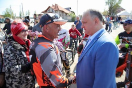 Șeful statului a participat la deschiderea Campionatului Europei Centrale la motociclism și la Campionatul deschis la motocross, în memoria lui Iurii Gagarin  