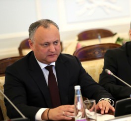 Președintele Republicii Moldova, Igor Dodon, a avut o întrevedere cu Guvernatorul Sankt Petersburgului, Gheorghi Poltavcenko