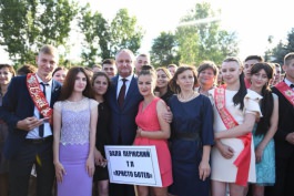 Președintele Igor Dodon a participat la Gala absolvenților din raionul Taraclia și din Găgăuzia