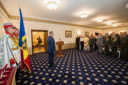 Igor Dodon a înmînat distincții de stat unor cetățeni ai Republicii Moldova