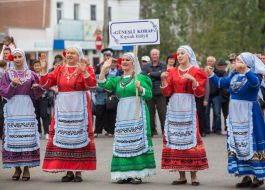 Igor Dodon a participat la cea de-a doua ediție a Festivalului costumului național