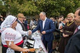 Igor Dodon participated in the National Costume Festival