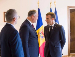 Președintele Republicii Moldova a avut o întrevedere de lucru cu Preşedintele Franţei