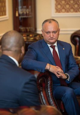 Președintele Igor Dodon a primit scrisorile de acreditare de la noul ambasador al SUA