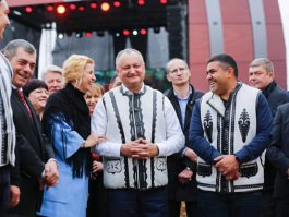  Igor Dodon a participat la Festivalul Vinului din Găgăuzia