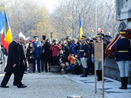 Președintele Republicii Moldova, Nicolae Timofti, a participat la parada militară consacrată Zilei Naționale a României