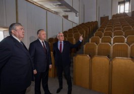 Igor Dodon a avut o întrevedere cu doi ex-președinți ai Moldovei