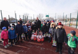 Глава государства принял участие в открытии спортивного комплекса в городе Унгены