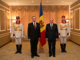 President Nicolae Timofti receives letters of accreditation from five envoys