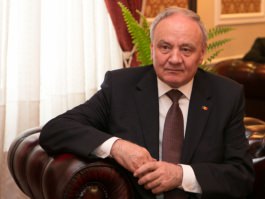 President Nicolae Timofti receives letters of accreditation from five envoys