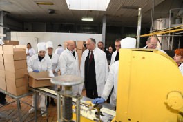 Igor Dodon visited two enterprises in northern Moldova