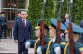 Președintele Republicii Moldova a participat la ceremonia solemnă de depunere a florilor la Memorialul Gloriei Militare „Eternitate”