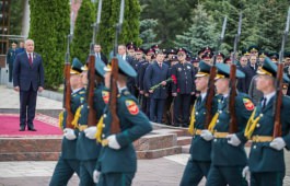 Președintele Republicii Moldova a participat la ceremonia solemnă de depunere a florilor la Memorialul Gloriei Militare „Eternitate”