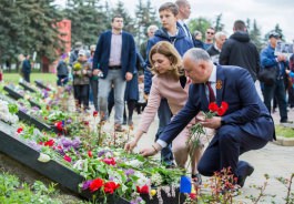 Igor Dodon a participat la marșul „Regimentul Nemuritor”