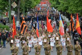 Igor Dodon a participat la marșul „Regimentul Nemuritor”