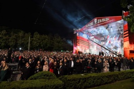 Igor Dodon a participat la concertul festiv organizat cu prilejul Zilei Victoriei 