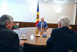 Igor Dodon a avut o întrevedere cu ex-președinții Moldovei