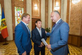 Igor Dodon a înmînat distincții de stat unui grup de sportivi și antrenori